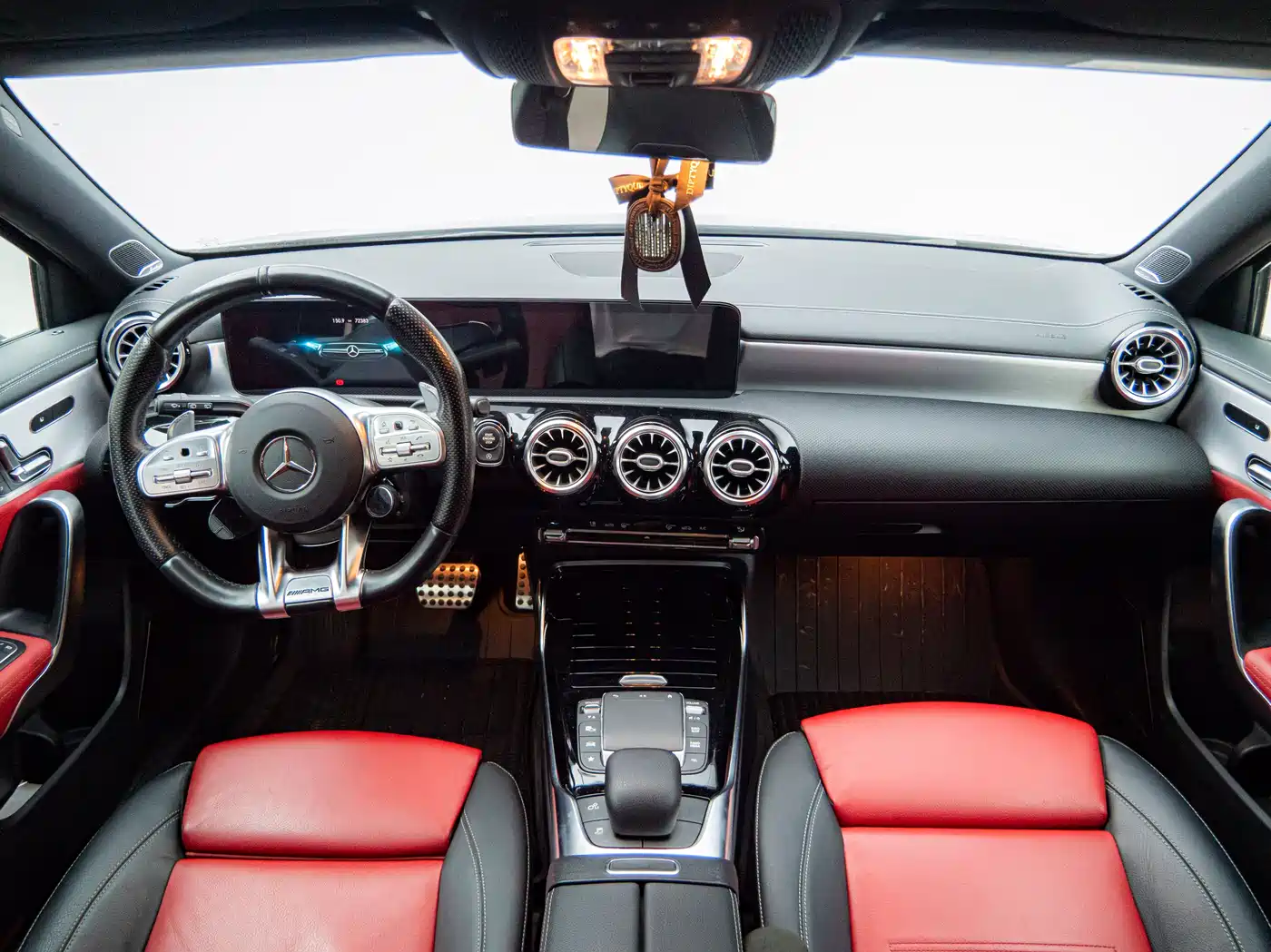 Mercedes-Benz A-Class AMG 2020 AMG A 35 L 4MATIC фото 18