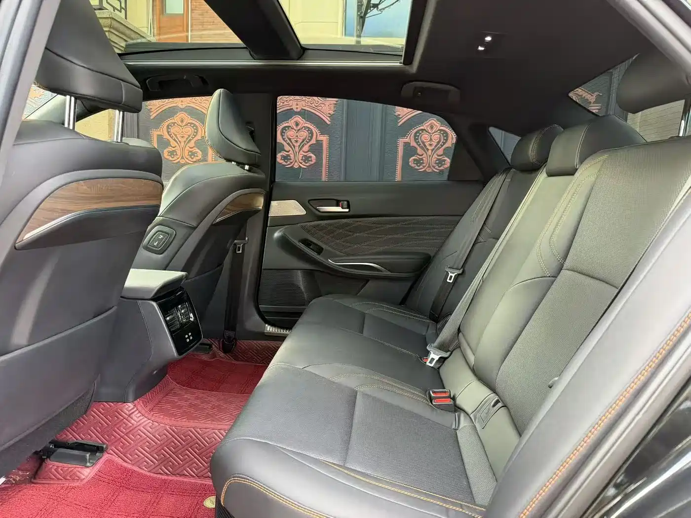 Toyota Avalon 2024 Hybrid 2.0L Luxury Edition фото 6
