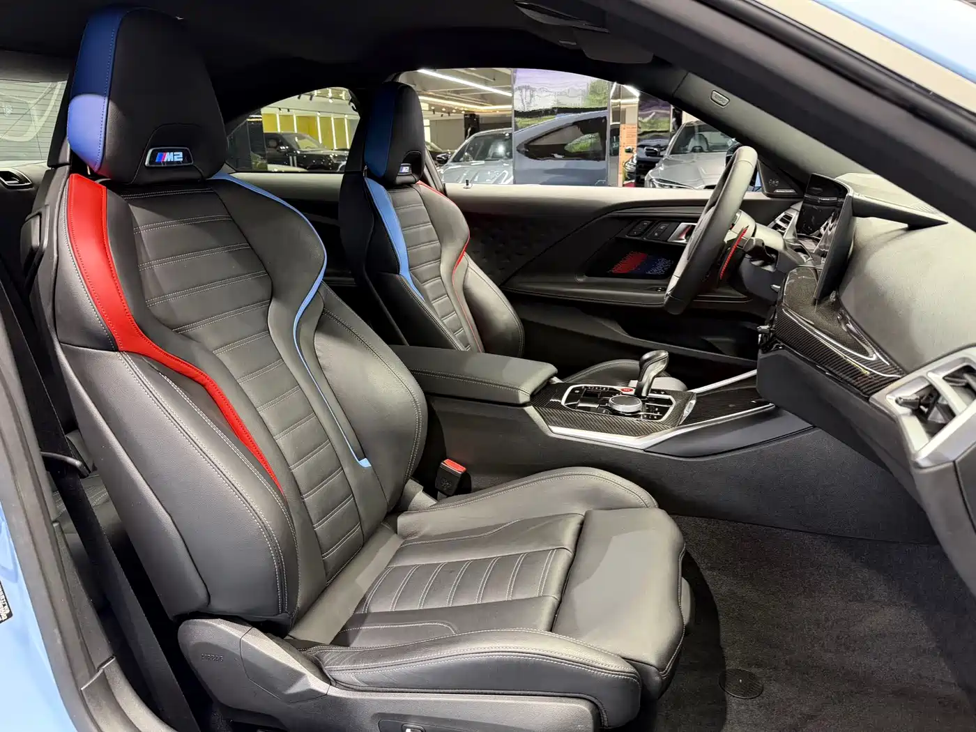 BMW M2 2024 M2 фото 10