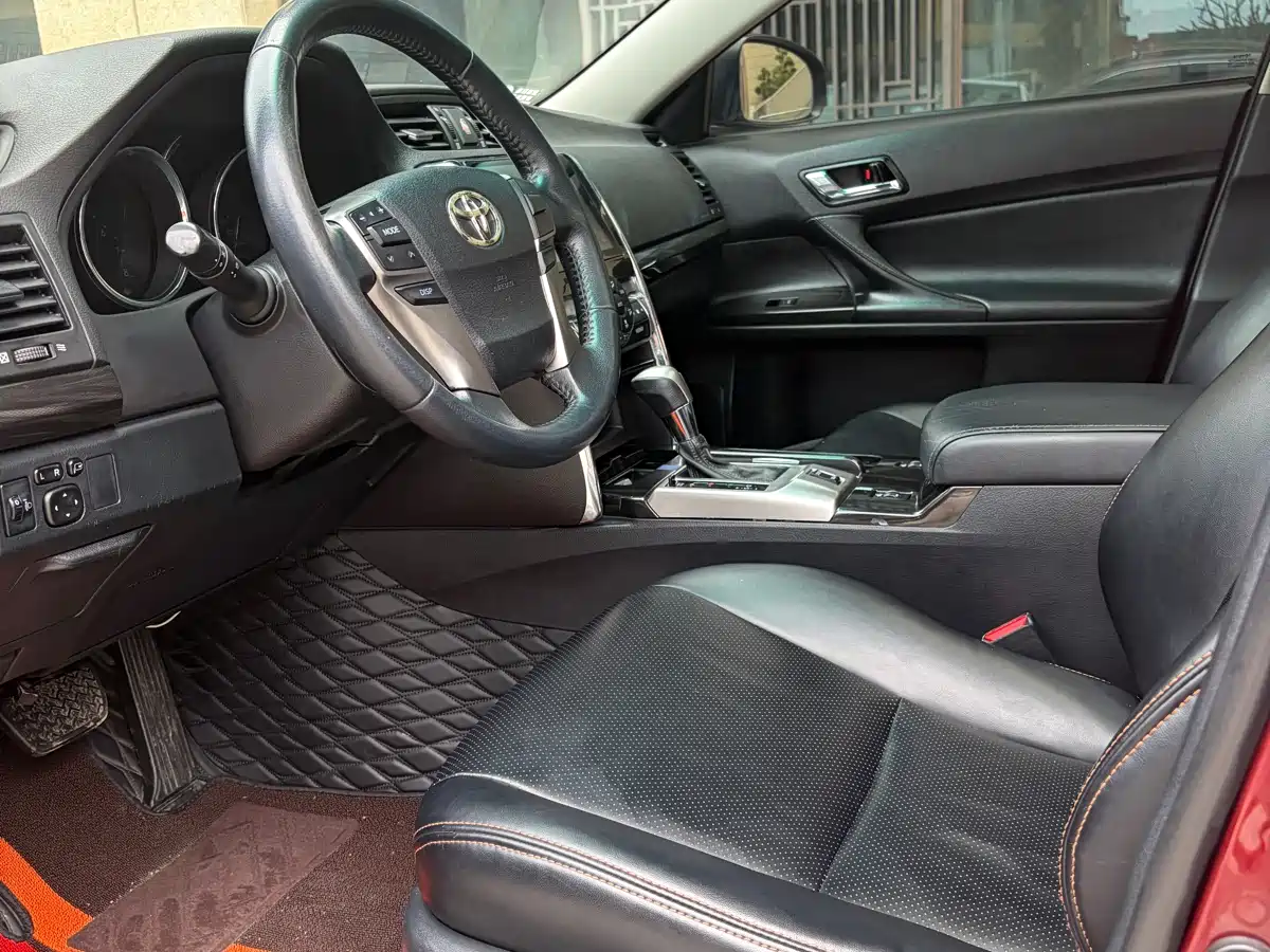 Toyota Reiz 2012 2.5V Grace Elite Styling Edition фото 6