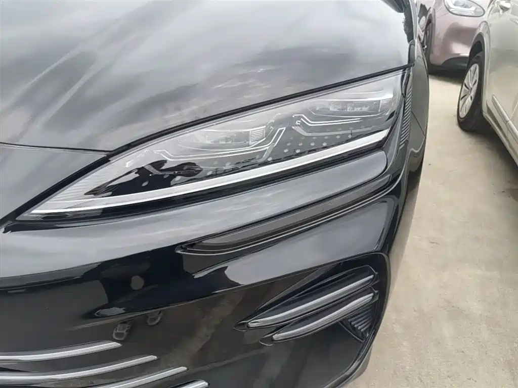 BYD Song PLUS PHEV 2023 Champion Edition DM-i 150KM Flagship PLUS фото 24