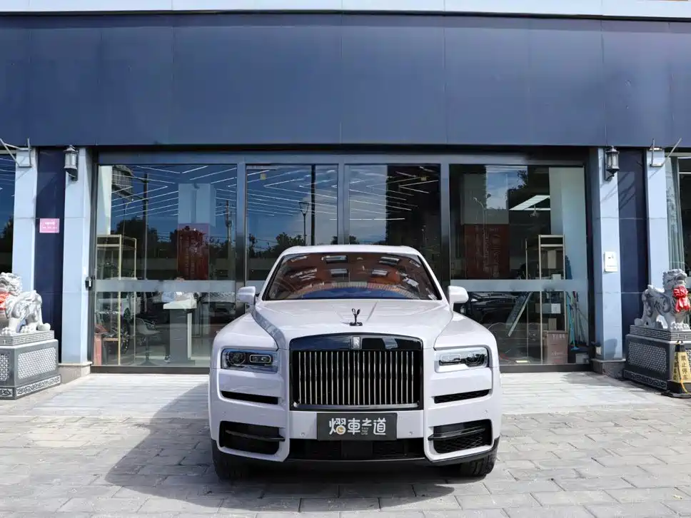 Rolls-Royce Cullinan 2021 2020 Black Badge