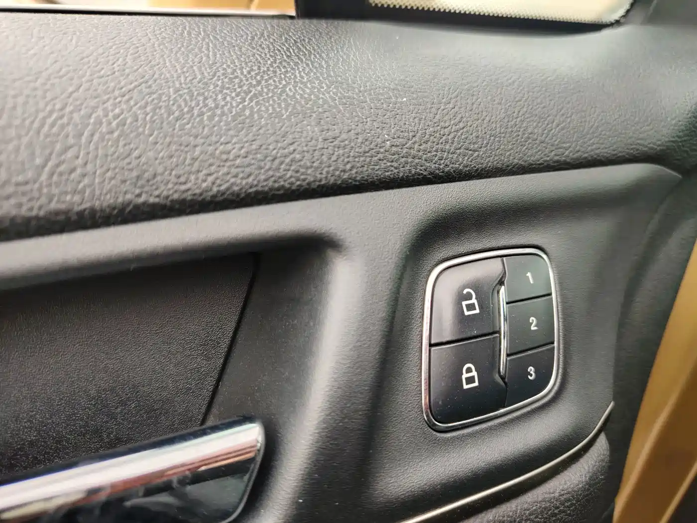 Lincoln MKC 2015 2014 2.0T 2WD Elegance Edition