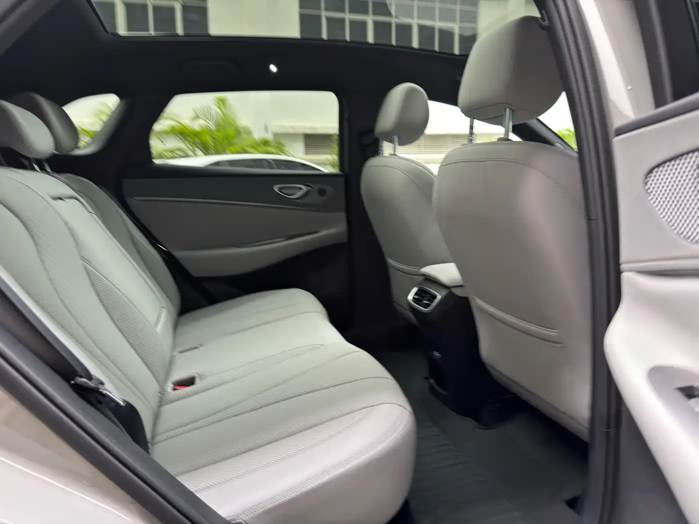 BYD Sealion 06 New Energy 2025 DM-i 170 Pilot Pro Edition фото 14