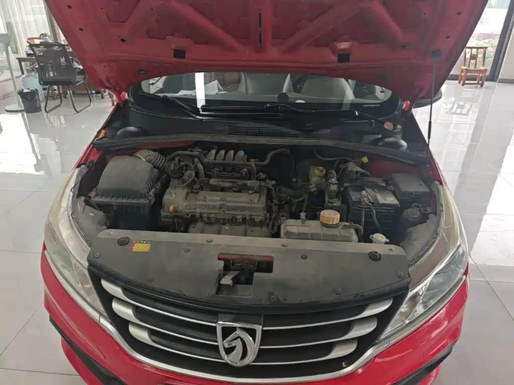 Baojun 310 2017 2016 1.2L Manual Value Edition