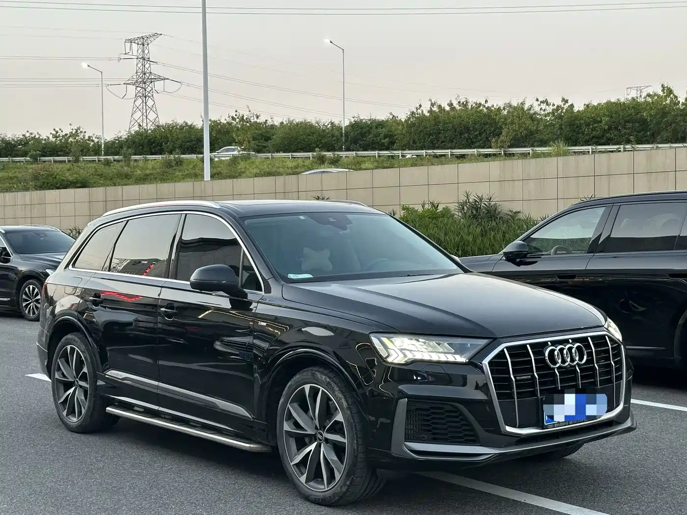 AUDI Q7