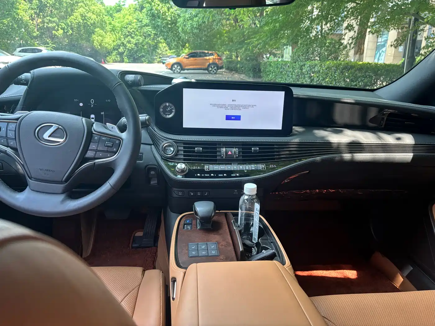Lexus LS 2024 Model 500h Excellence Edition фото 12