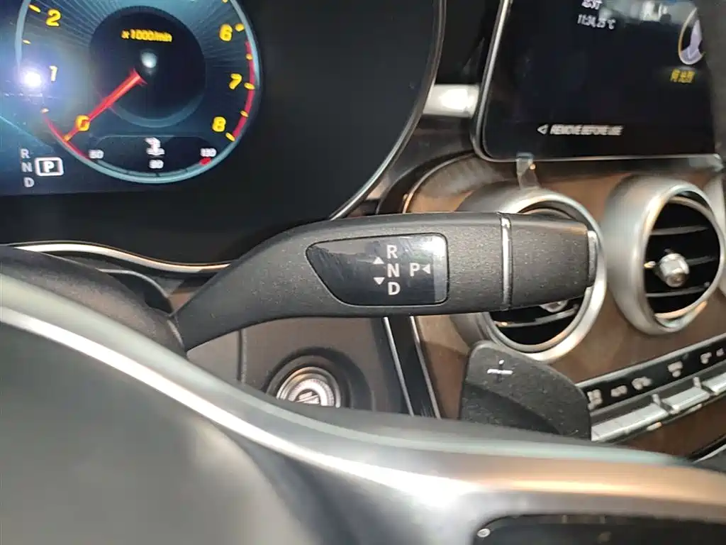 Mercedes-Benz GLC 2022 Facelift II GLC 260 L 4MATIC Luxury фото 14