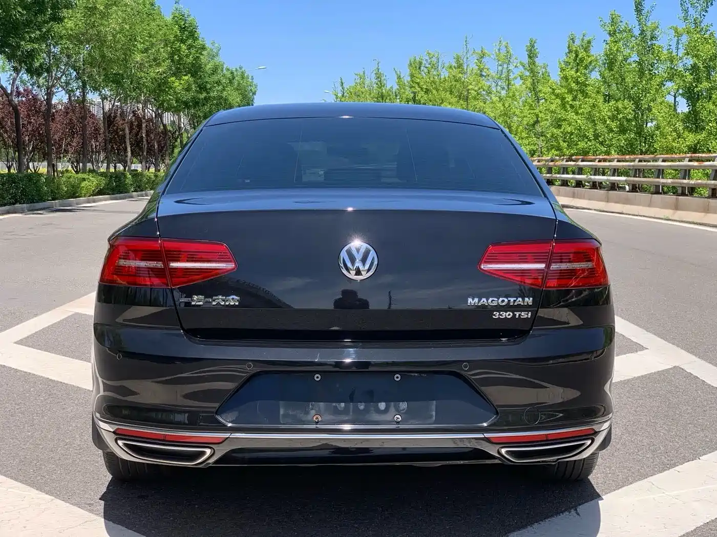 Volkswagen Magotan 2018 Facelift 330TSI DSG Luxury фото 9