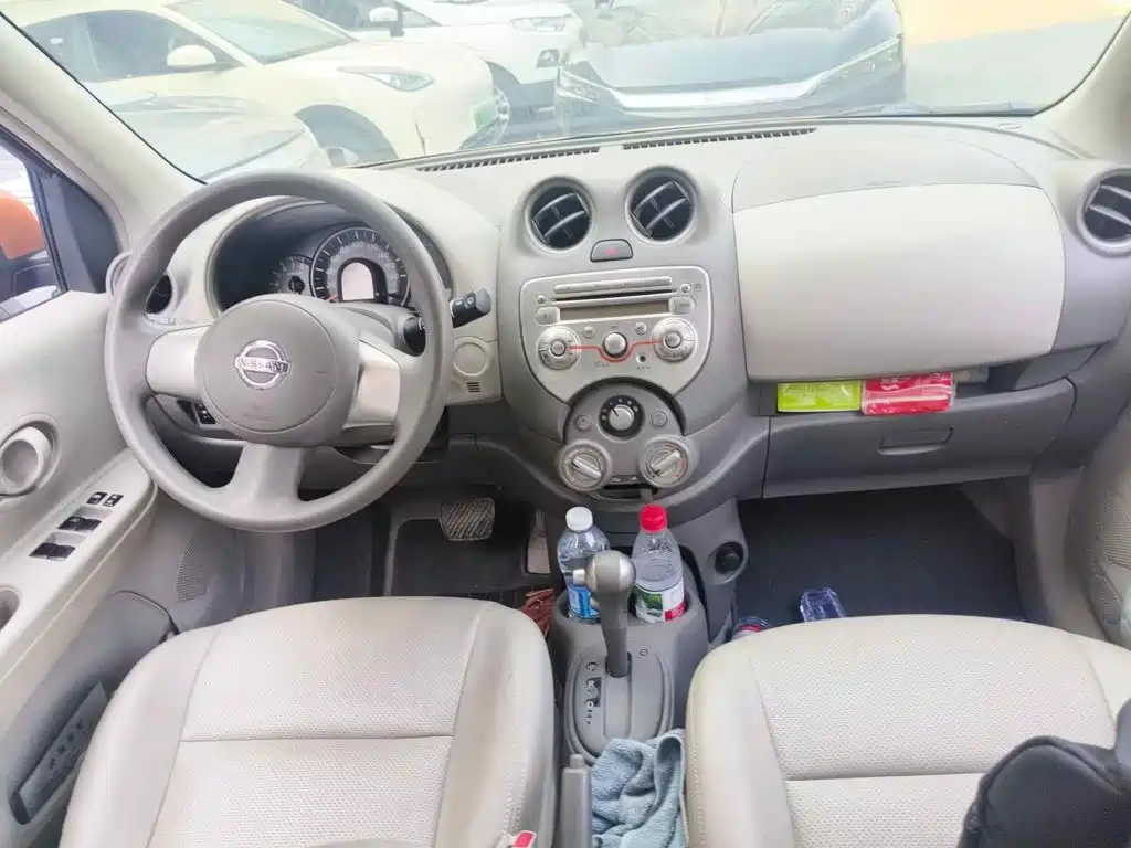 Nissan March 2011 2010 1.5L Automatic Easy Shine Edition