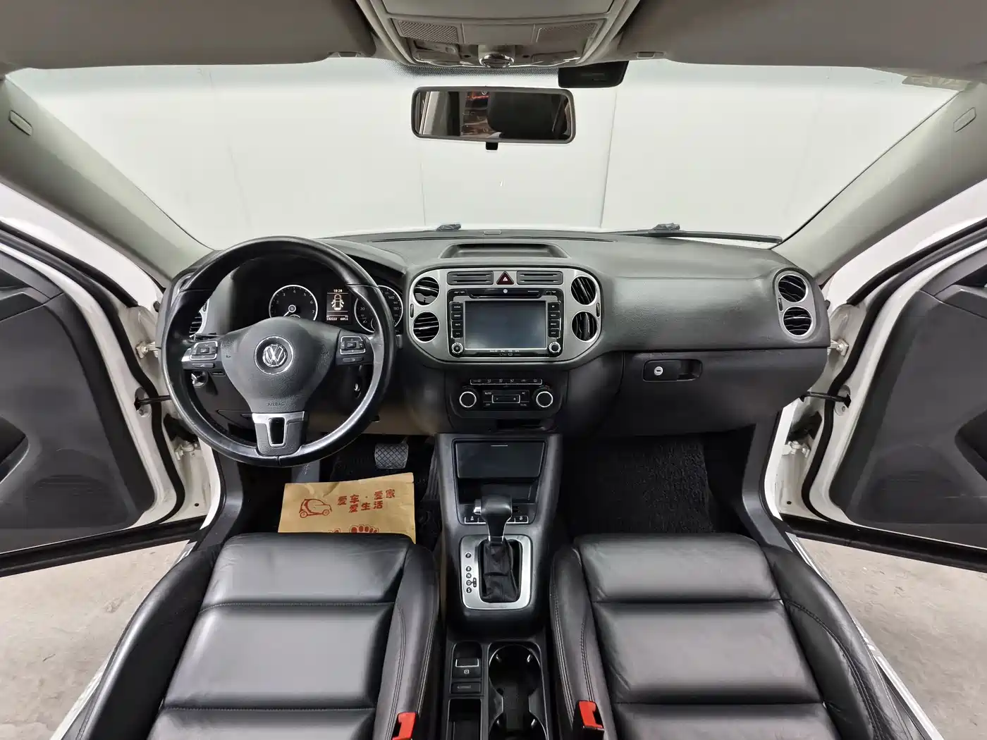Volkswagen Tiguan 2010 1.8TSI Automatic 2WD Elite фото 9