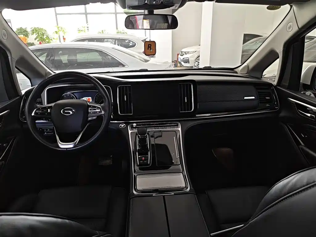GAC Trumpchi Trumpchi M8 2021 Leading Show Series 390T Premium Edition фото 18