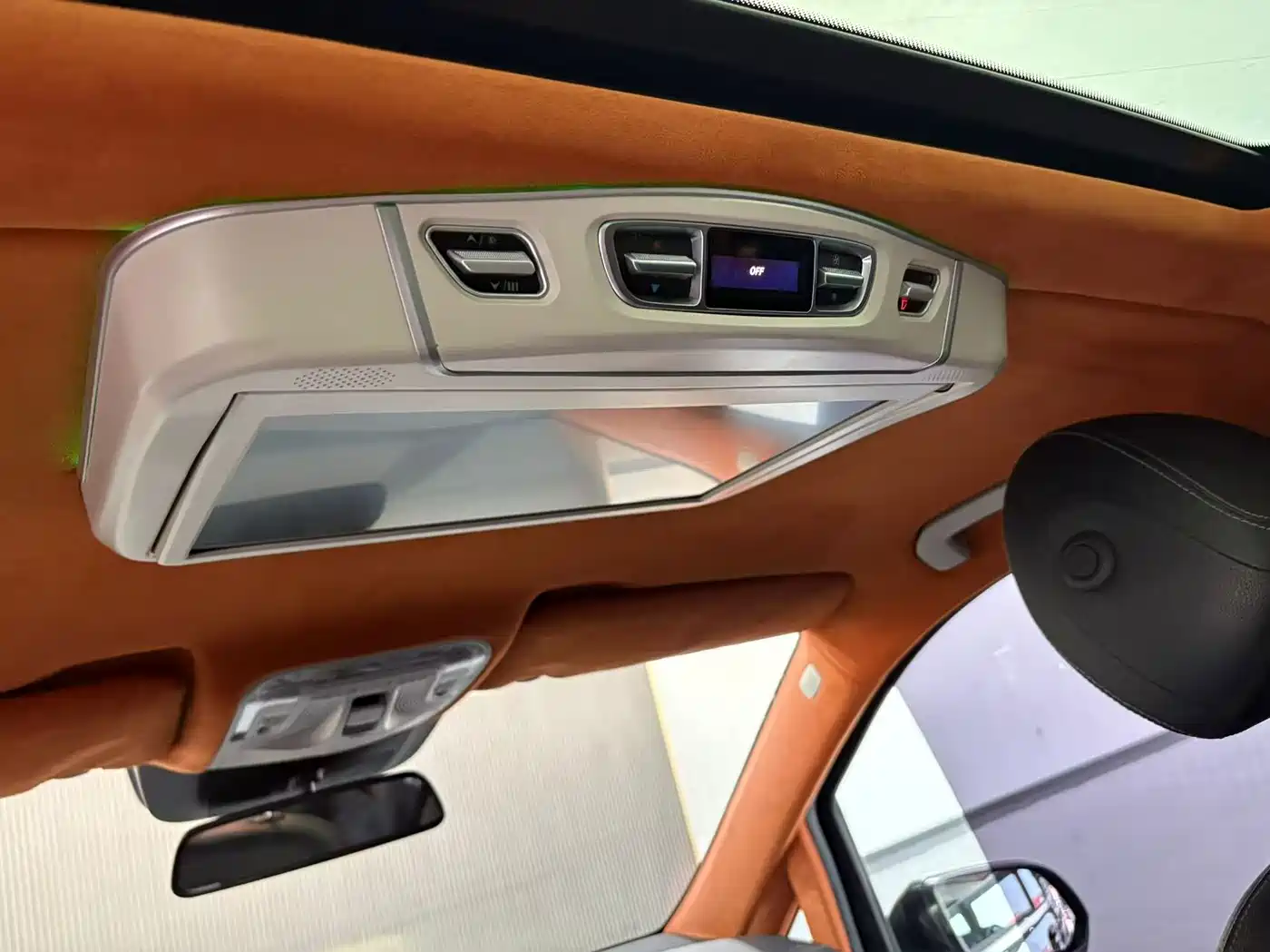 Mercedes-Benz V-Class 2021 V 260 L Long Wheelbase Luxury Edition фото 11