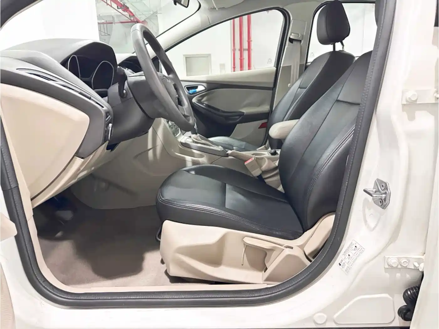 Ford Focus 2014 2012 Sedan 1.6L Automatic Comfort