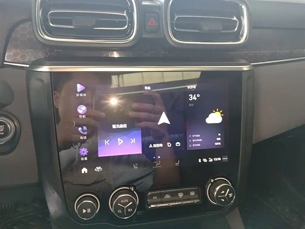 Lynk & Co 03 2019 2.0TD Auto Power Pro Version фото 13