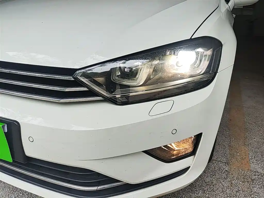 Volkswagen Golf (Import) 2015 1.4TSI Sportsvan фото 25
