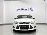 Фото 2 - Ford Focus