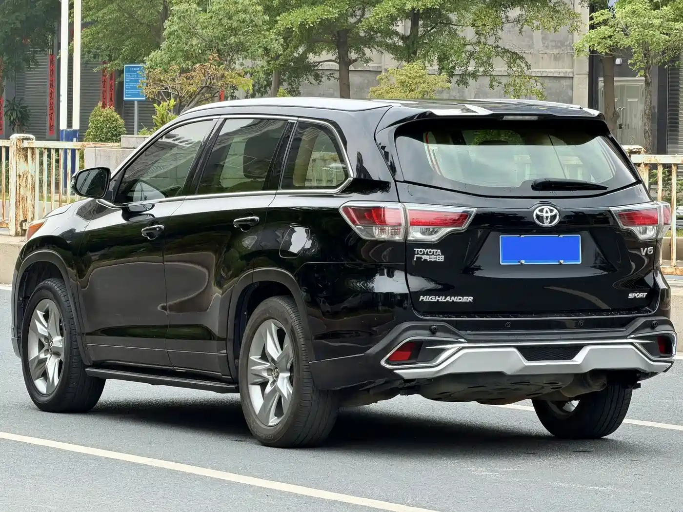 Toyota Highlander 2017 2.0T 2WD Premium 7-Seater фото 9