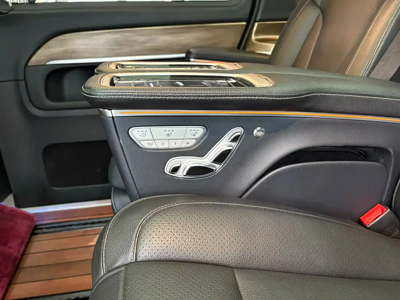Mercedes-Benz V-Class 2021 V 260 L Long Wheelbase Luxury Edition фото 12