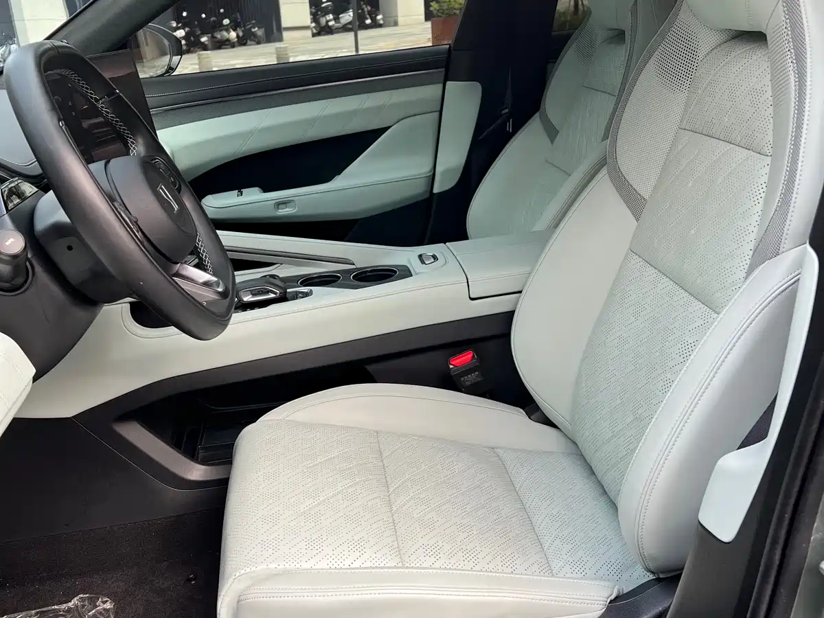 ZEEKR EXTREME KRYPTON 001