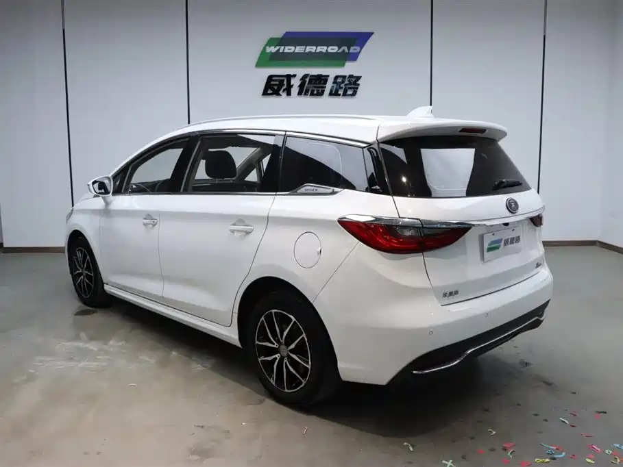 BYD Song MAX 2017 1.5T Auto Smart Elite 7-Seater фото 6