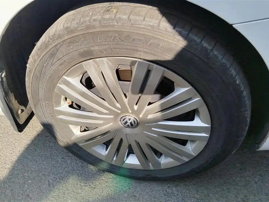 Volkswagen Polo 2016 1.6L Automatic Comfort фото 6