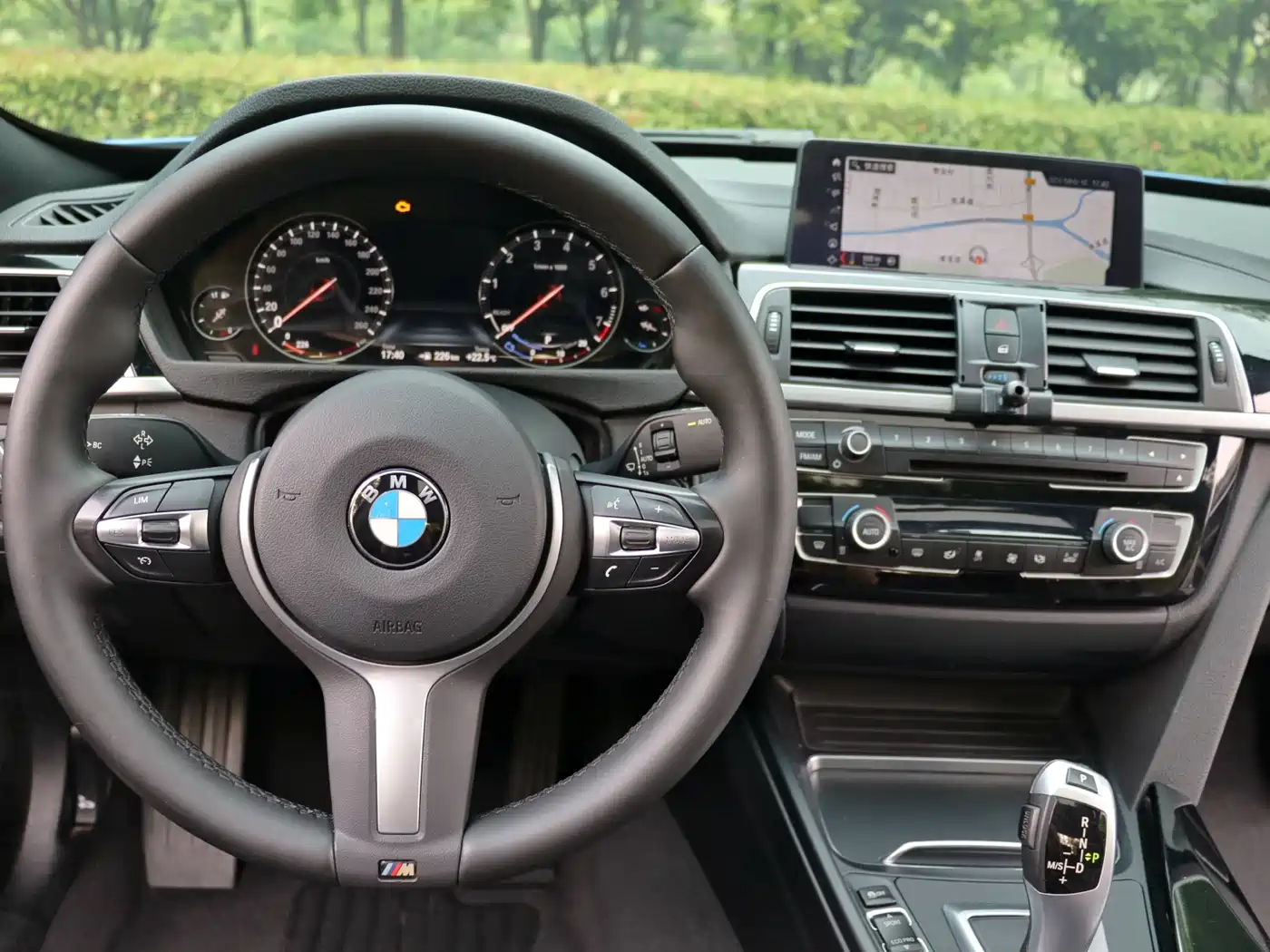 BMW 3 Series GT 2020 320i M Sport Package фото 17