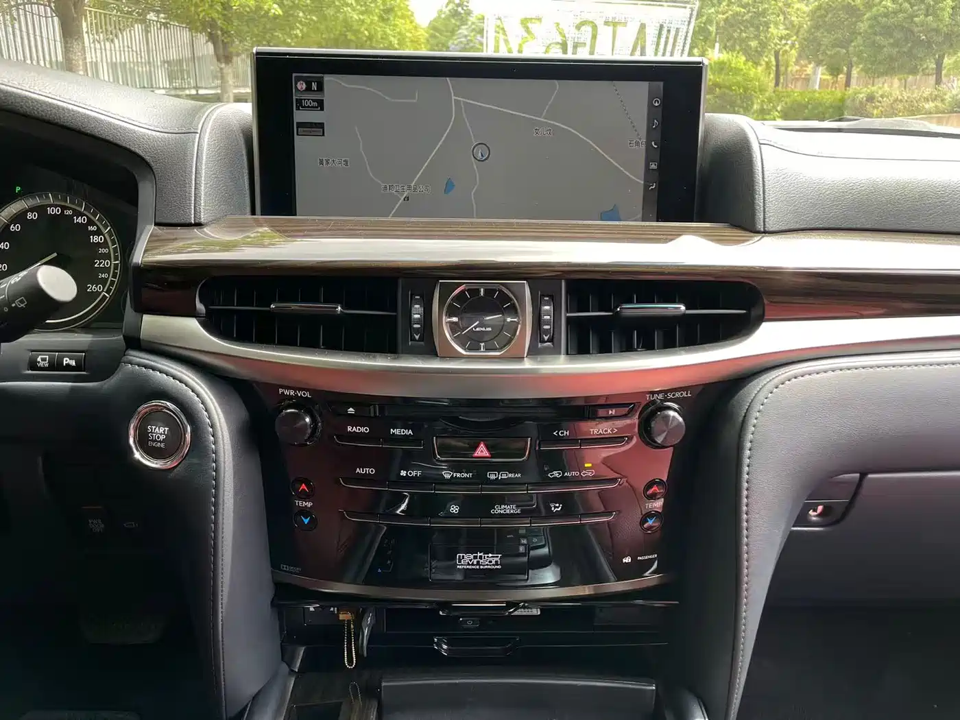 Lexus LX 2017 570 Dynamic Luxury фото 14