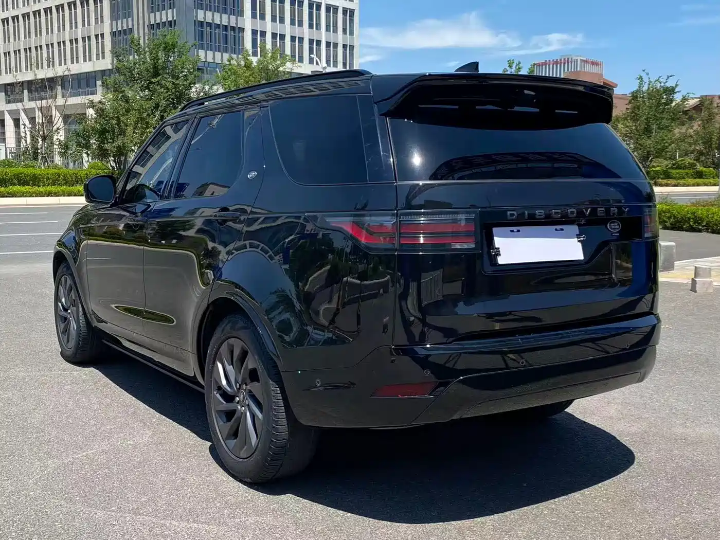 Land Rover Discovery 2023 360PS R-Dynamic S фото 7
