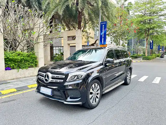 MERCEDES-BENZ GLS
