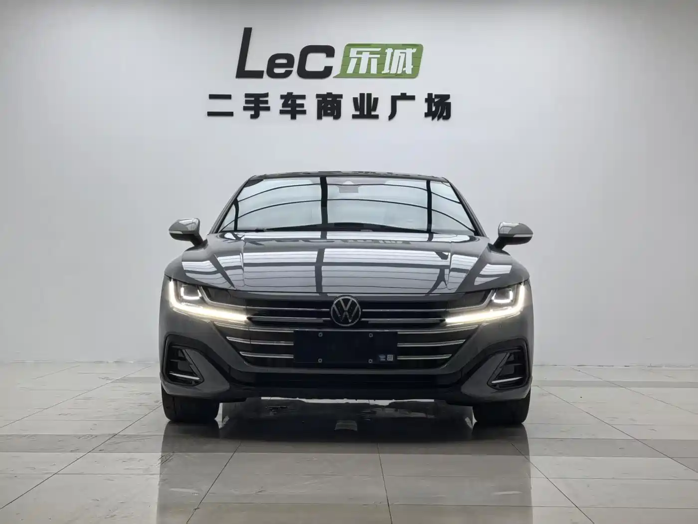 Volkswagen FAW-Volkswagen CC 2023 380TSI Eye-catching Edition фото 2