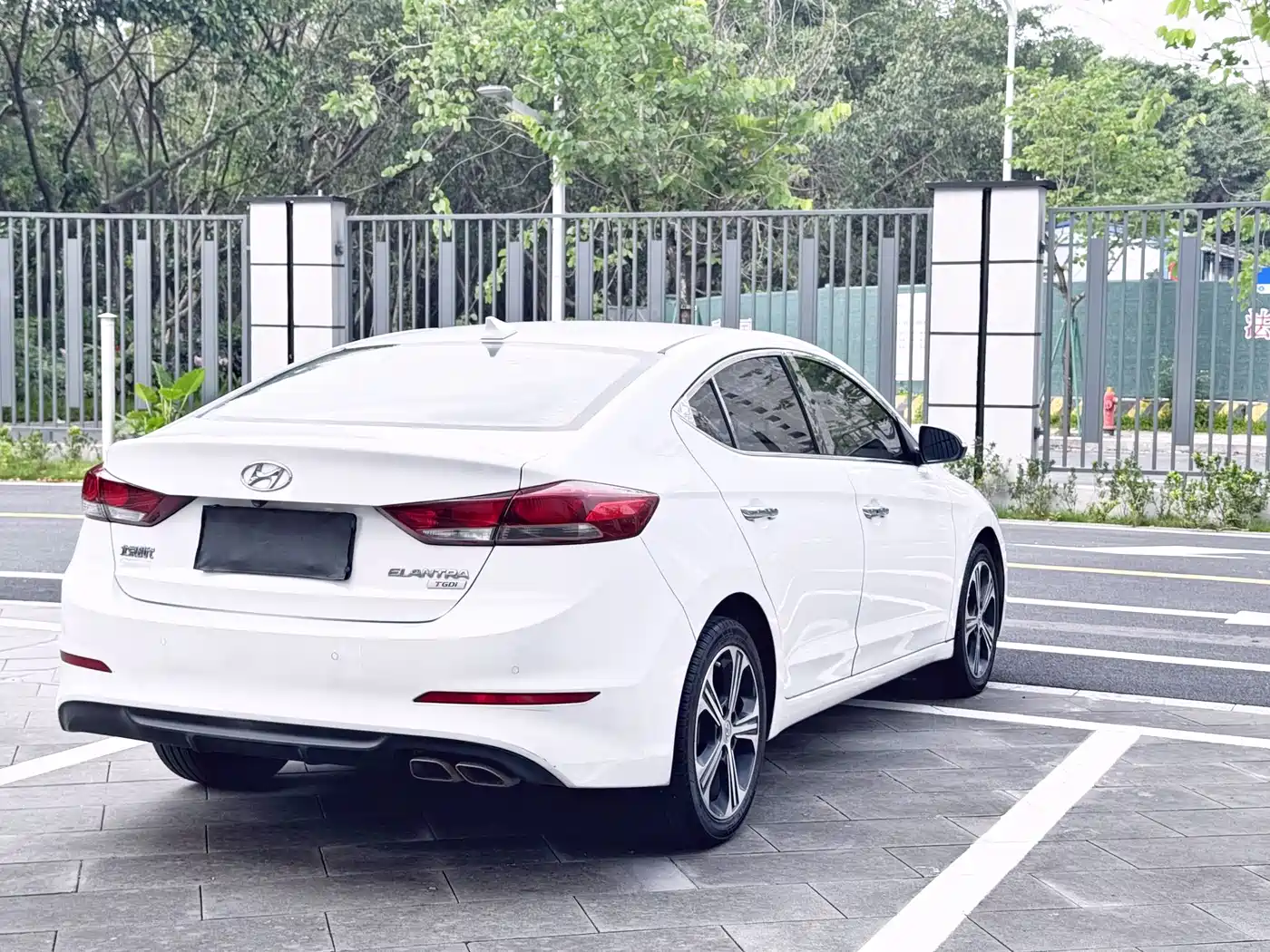 Hyundai Elantra 2018 1.4T DCT Dynamic·Vitality Model фото 9