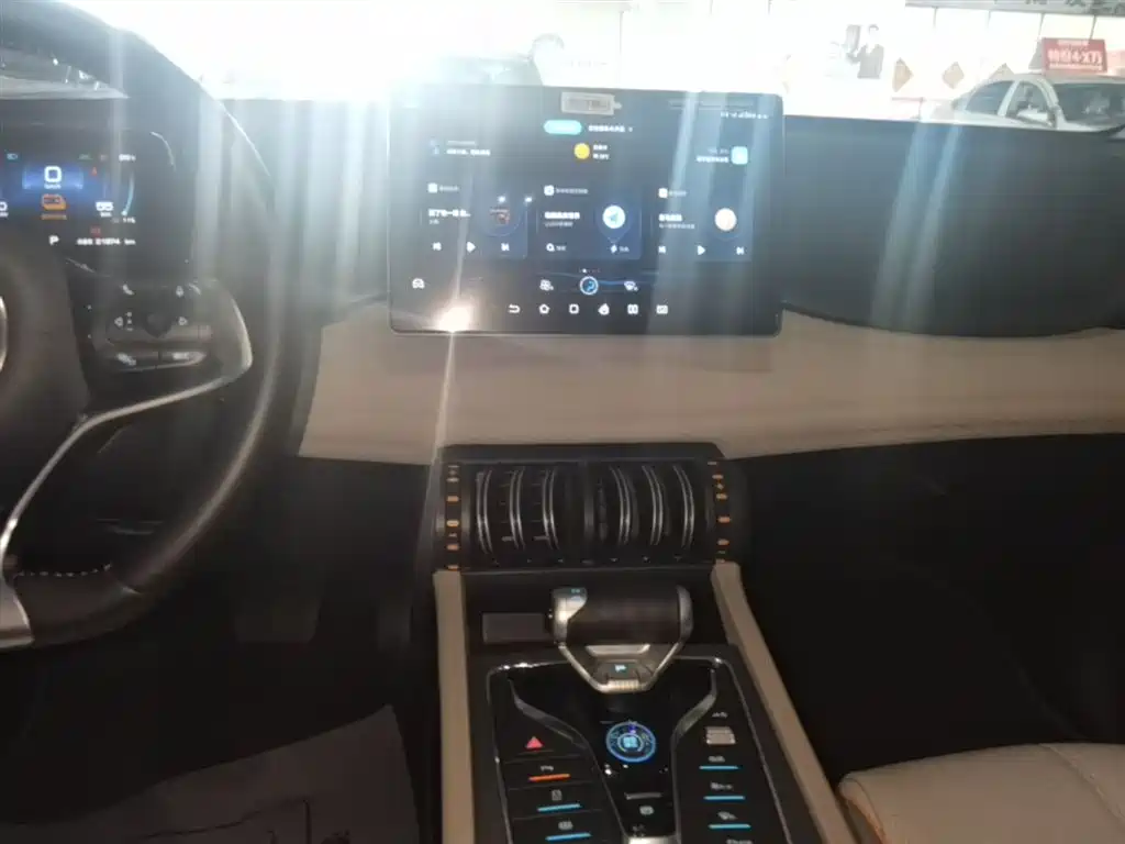 BYD Yuan PLUS 2024 Glory Edition 510KM Leading фото 13
