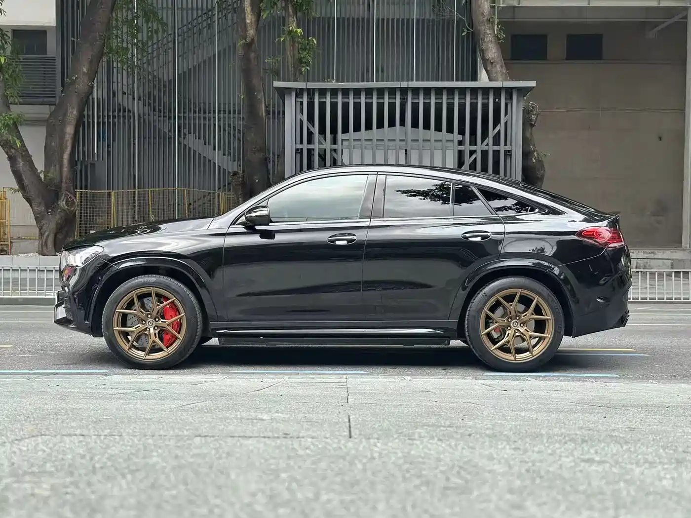 MERCEDES-BENZ GLE COUPE AMG