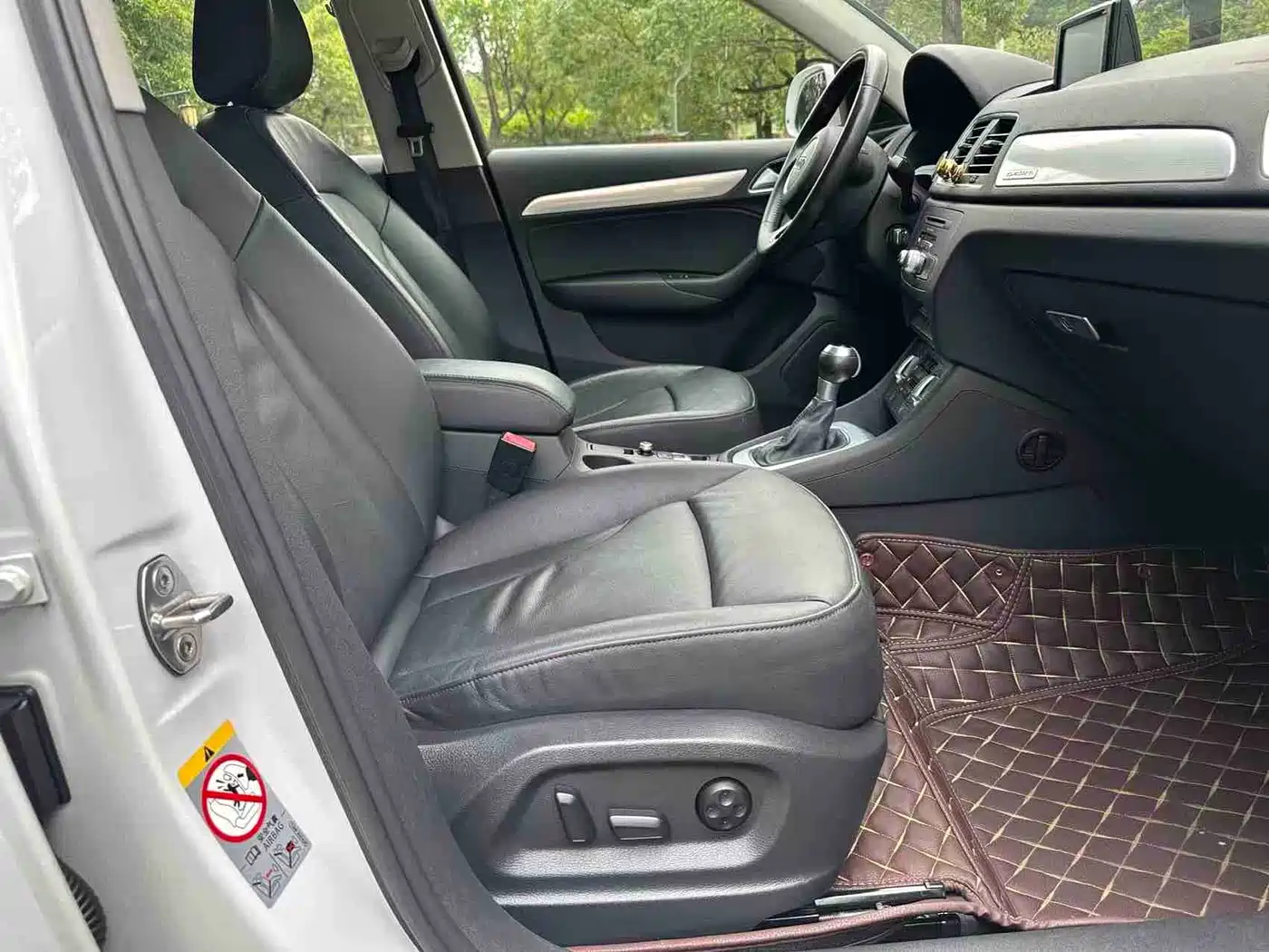 Audi Q3 2015 35 TFSI quattro Technology фото 9