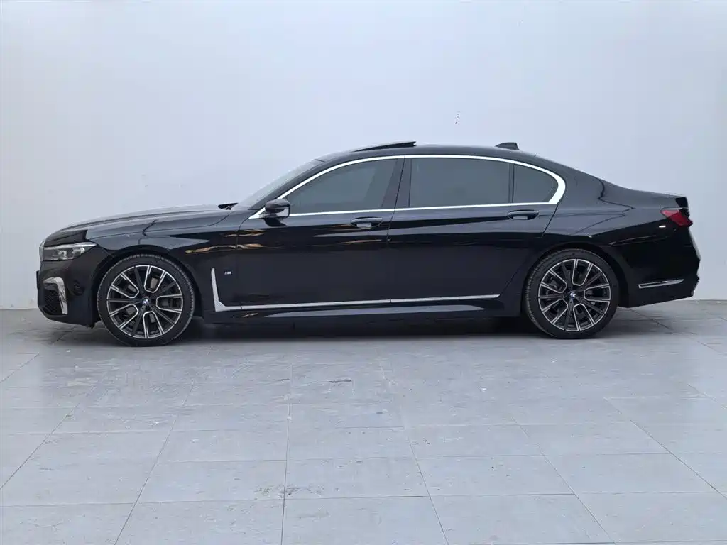 BMW 7 Series 2019 Facelift 740Li Exclusive M Sport Package фото 3