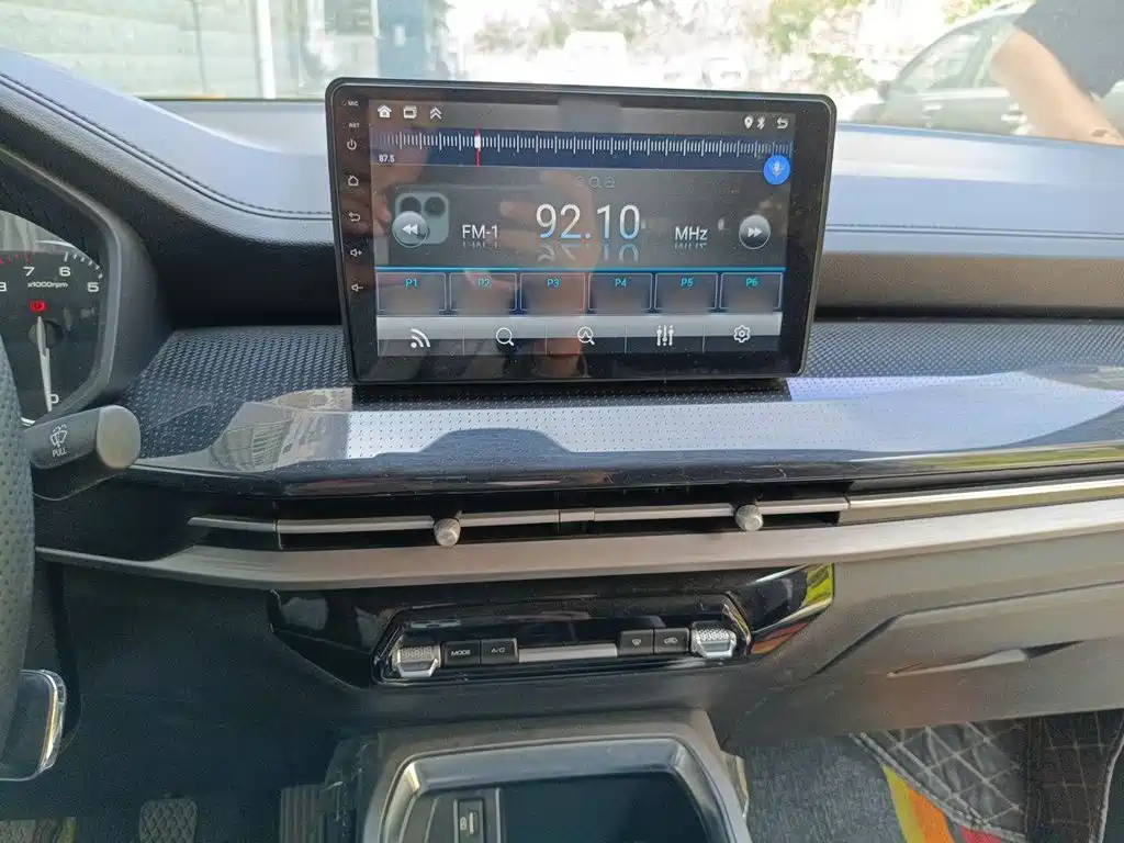 Wuling Motors Wuling Jiachen 2023 2022 1.5L Manual Joy Elite