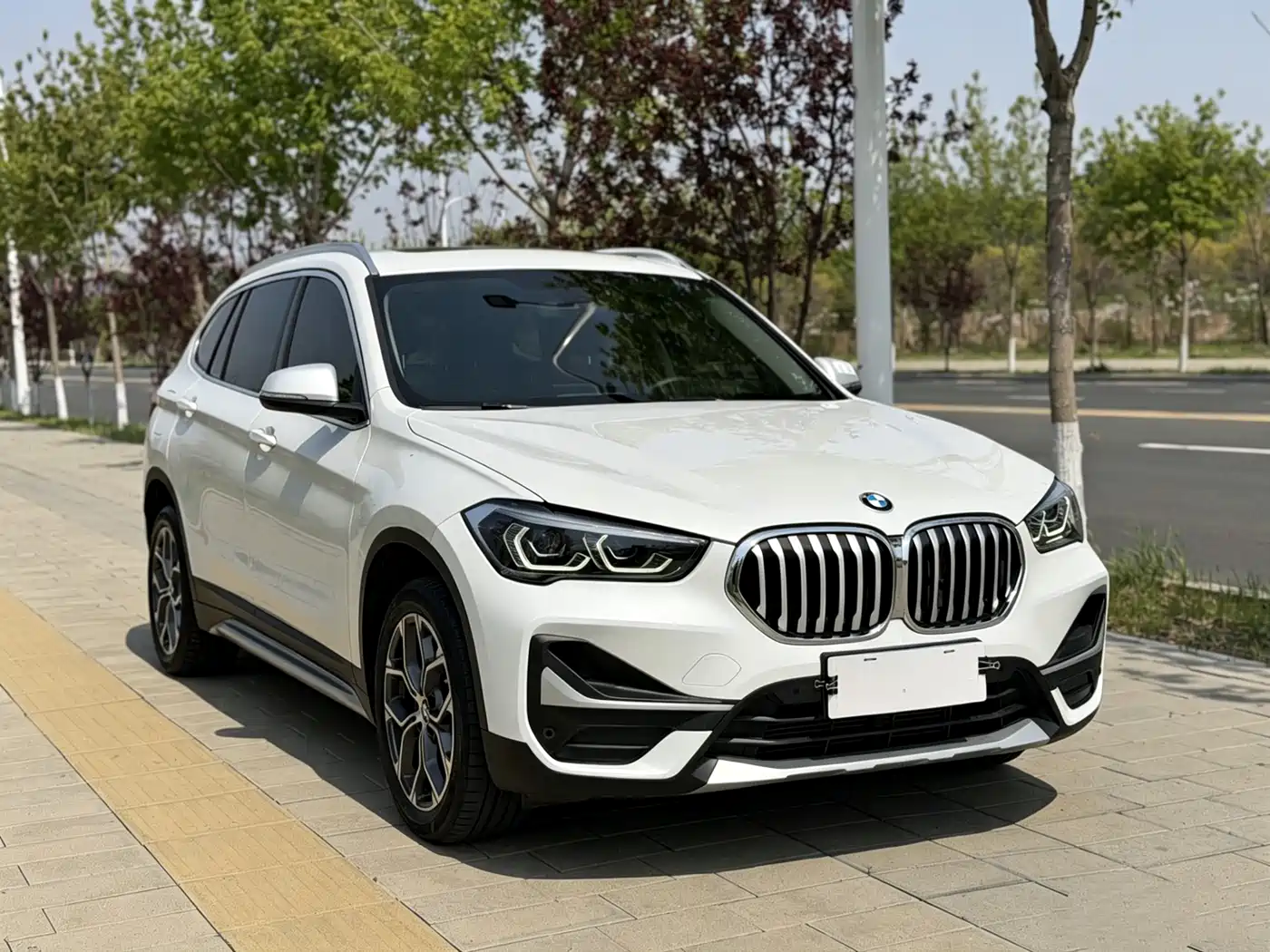 BMW X1 2022 sDrive20Li Premium фото 3