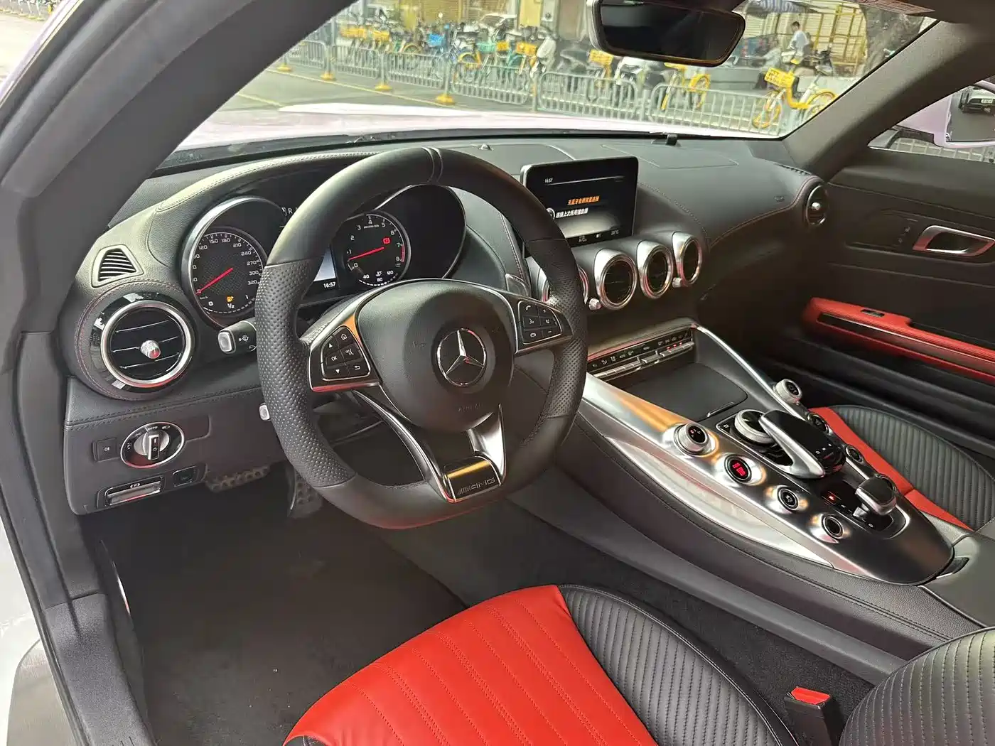 Mercedes-Benz AMG GT 2017 AMG GT фото 8