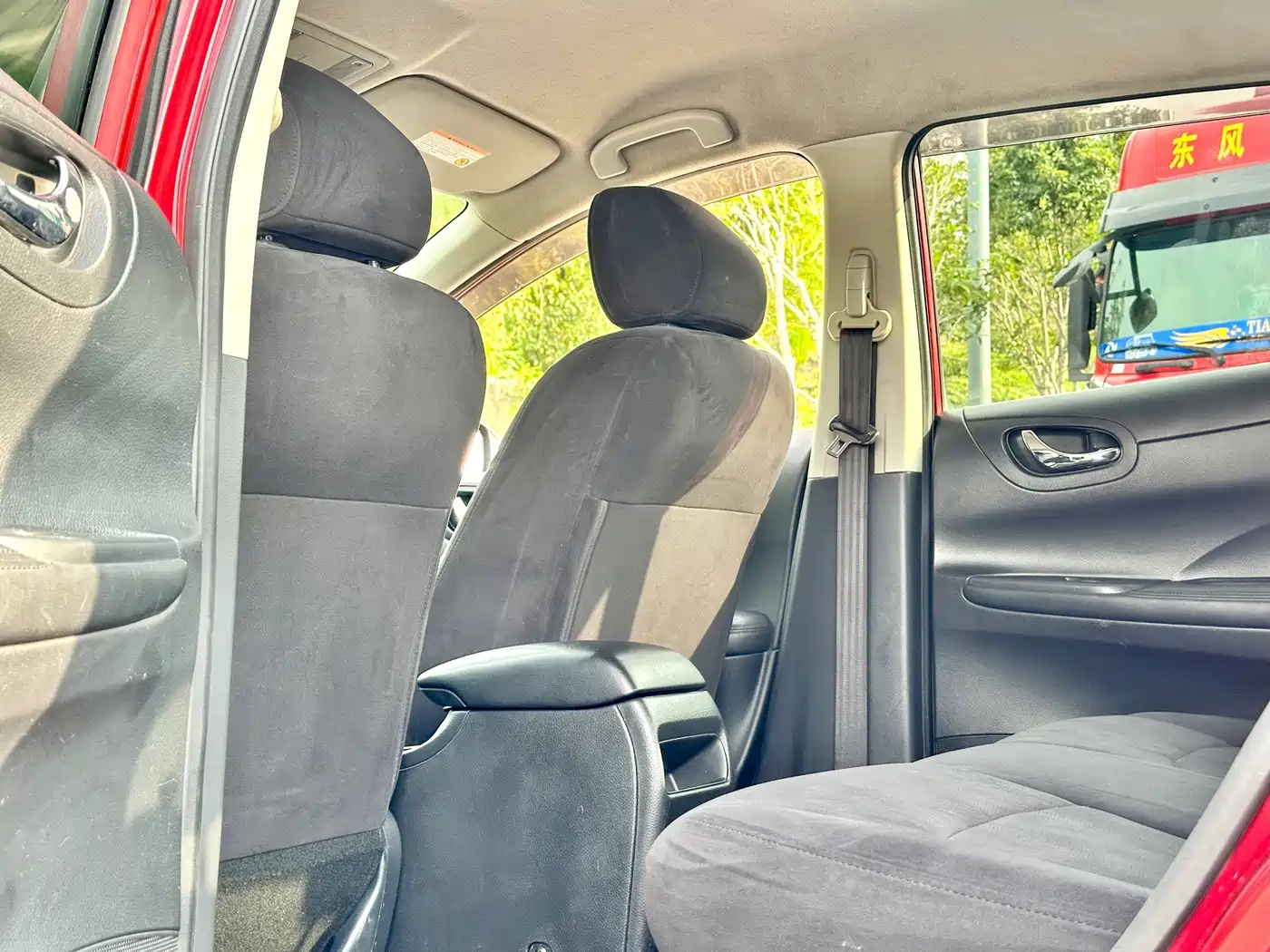 Nissan Tiida 2011 2011 1.6L CVT Luxury