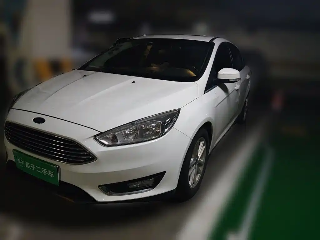 Фото 1 - Ford Focus