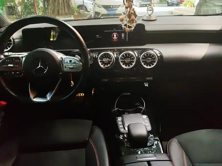 Mercedes-Benz CLA (Import) 2022 CLA 200 фото 12