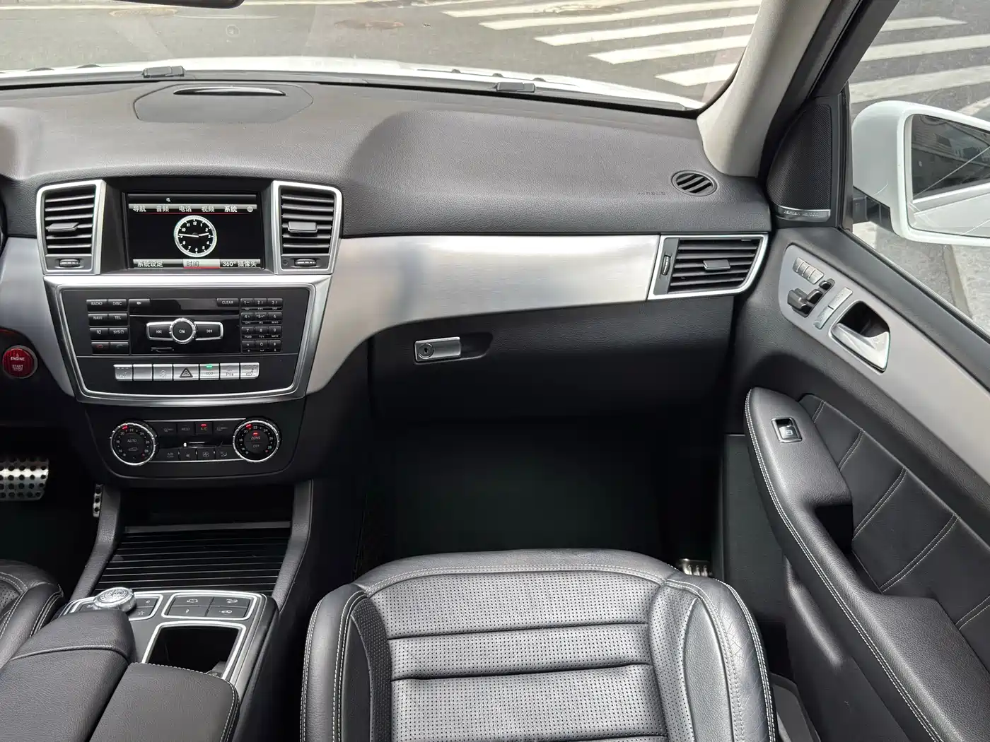 Mercedes-Benz M-Class AMG 2014 AMG ML 63 фото 11