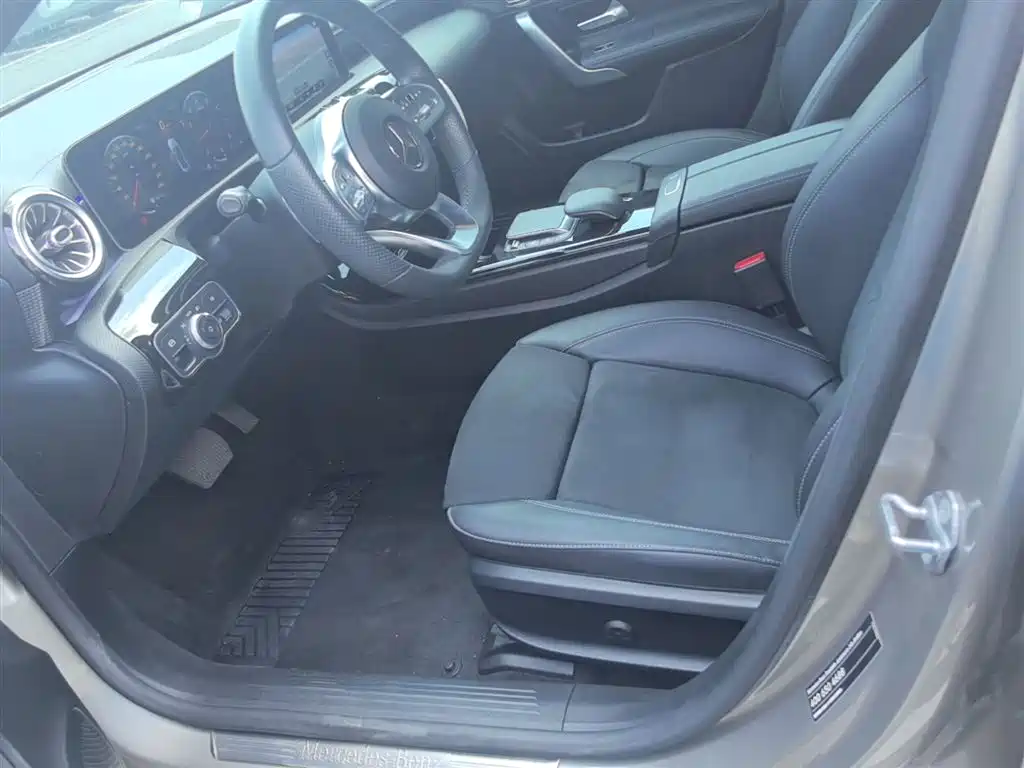 Mercedes-Benz A-Class 2020 Facelift A 200 L Sport Sedan Fashion фото 15