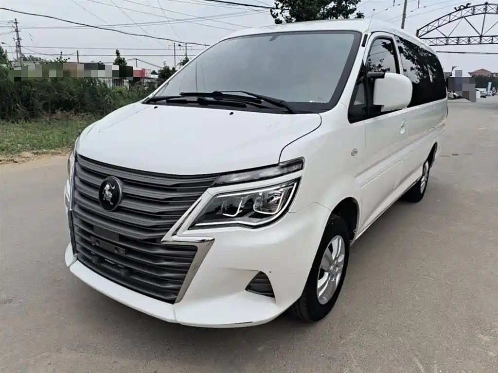 Dongfeng Fengxing Lingzhi 2022 Struggle Edition M5L 1.6L Comfort 7-seater