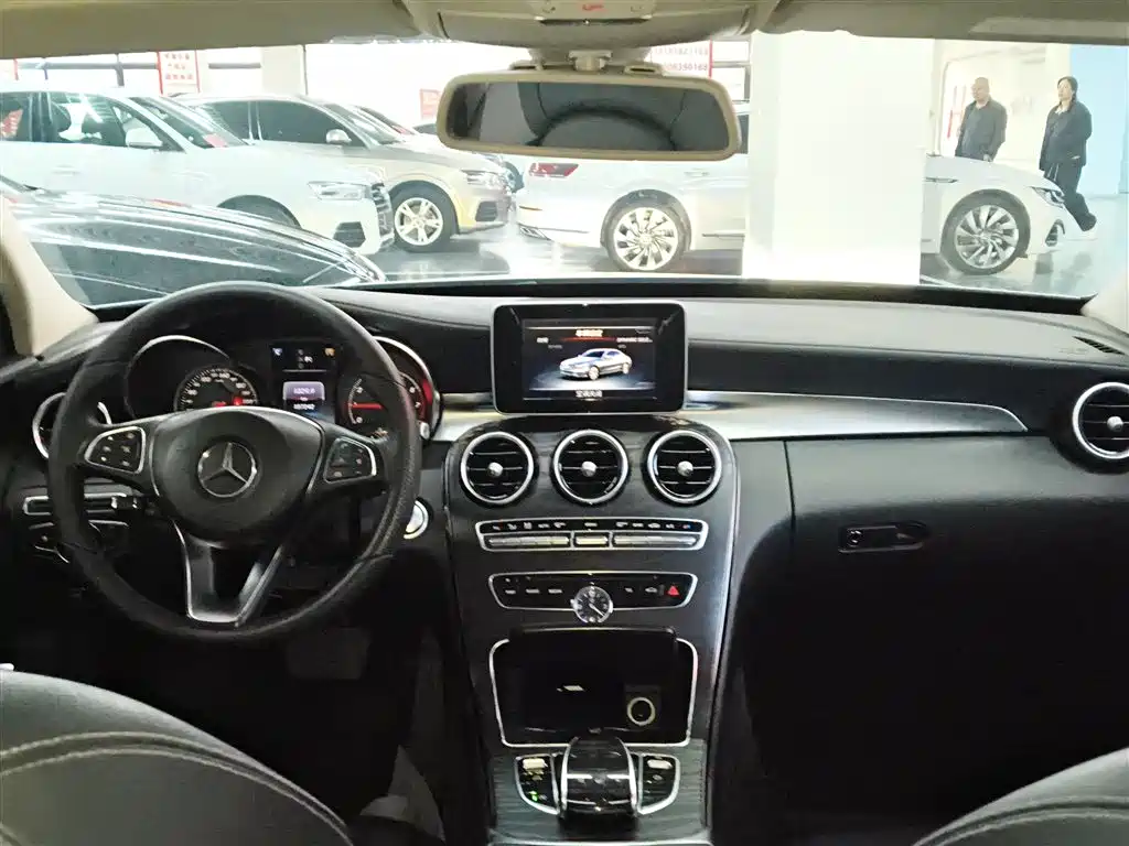 Mercedes-Benz C-Class 2016 C 200 L Sport фото 6