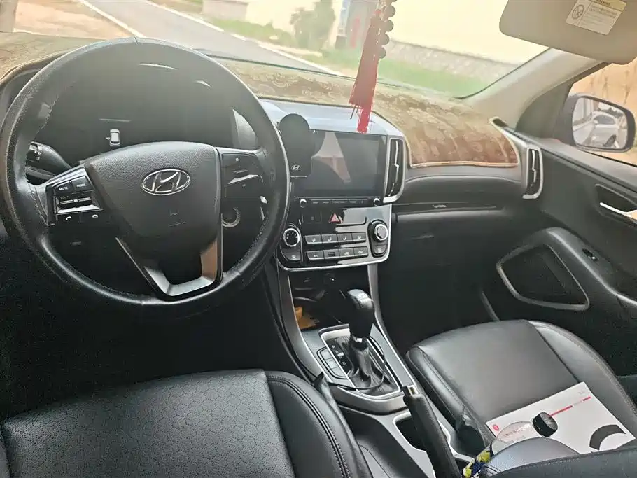 Hyundai Beijing Hyundai ix35 2019 2.0L Automatic 2WD Zhiyong·Enjoy China V фото 12