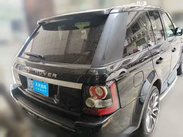 Land Rover Range Rover Sport 2013 3.0 TDV6 Black Label Limited Edition — фото 2