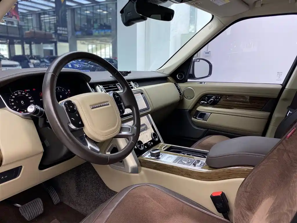 Land Rover Range Rover 2019 3.0 SCV6 Heritage Edition фото 5