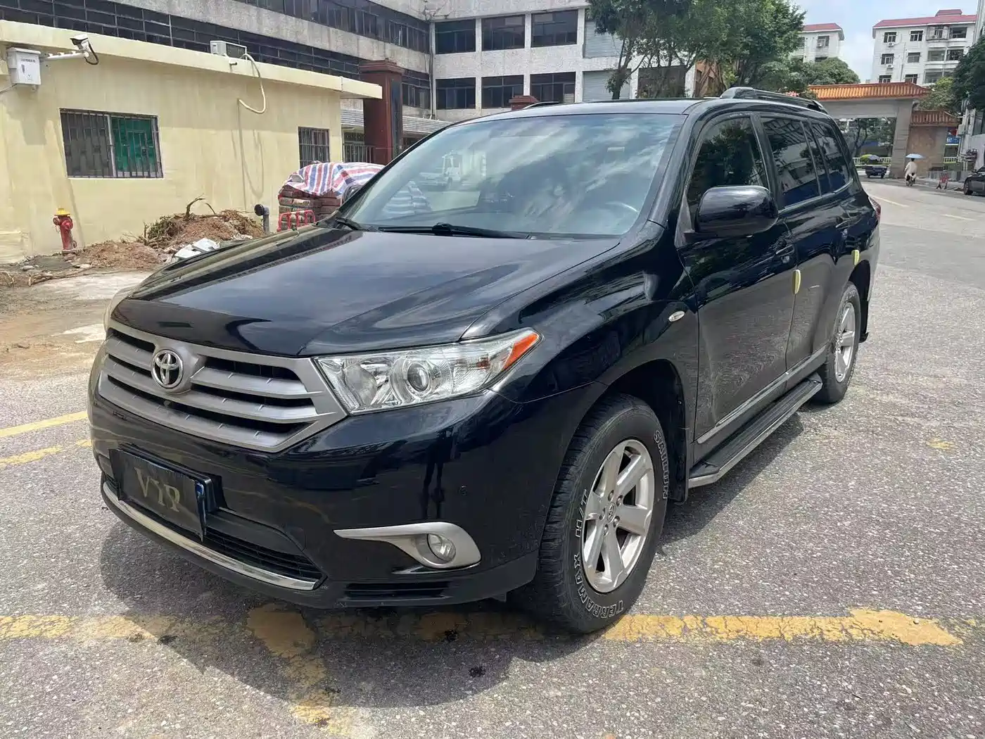 Фото 1 - Toyota Highlander